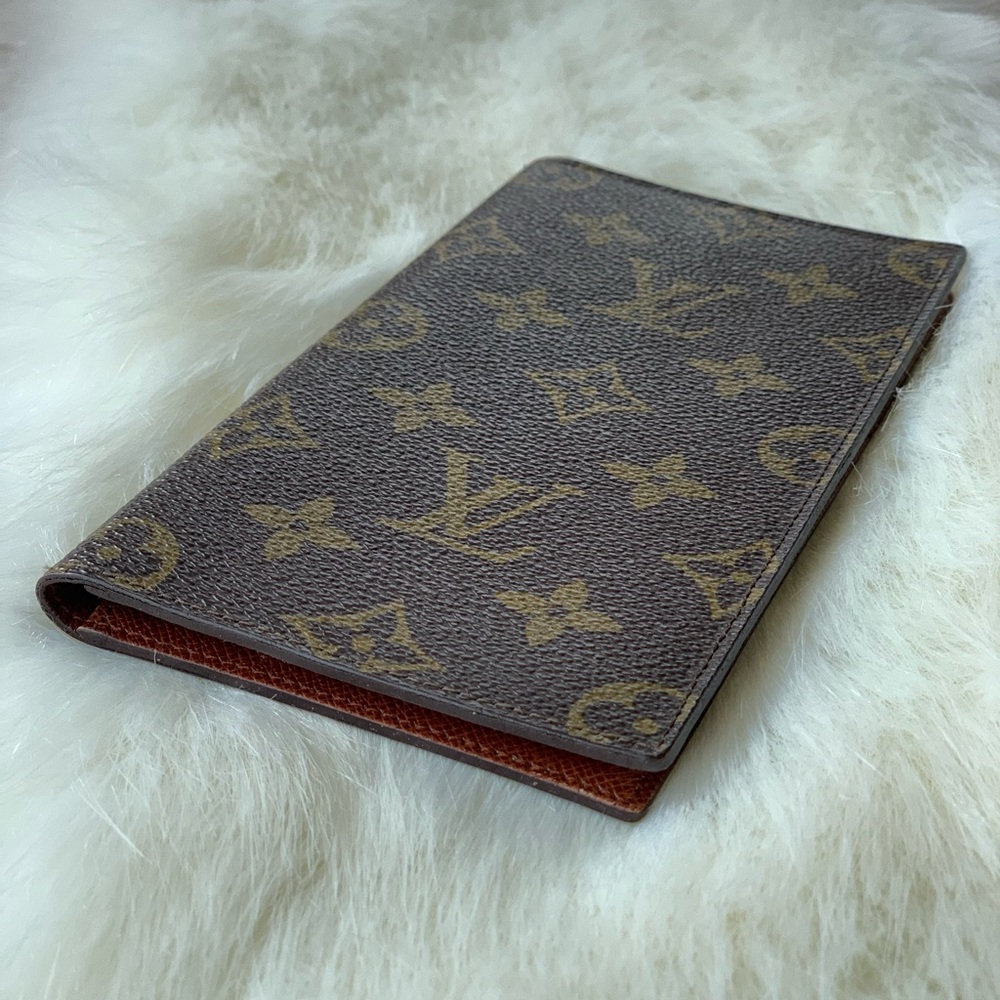 ***SOLD*** Louis Vuitton Monogram Checkbook Cover